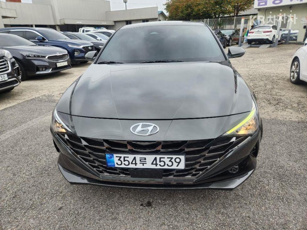 Hyundai Avante — фото 1
