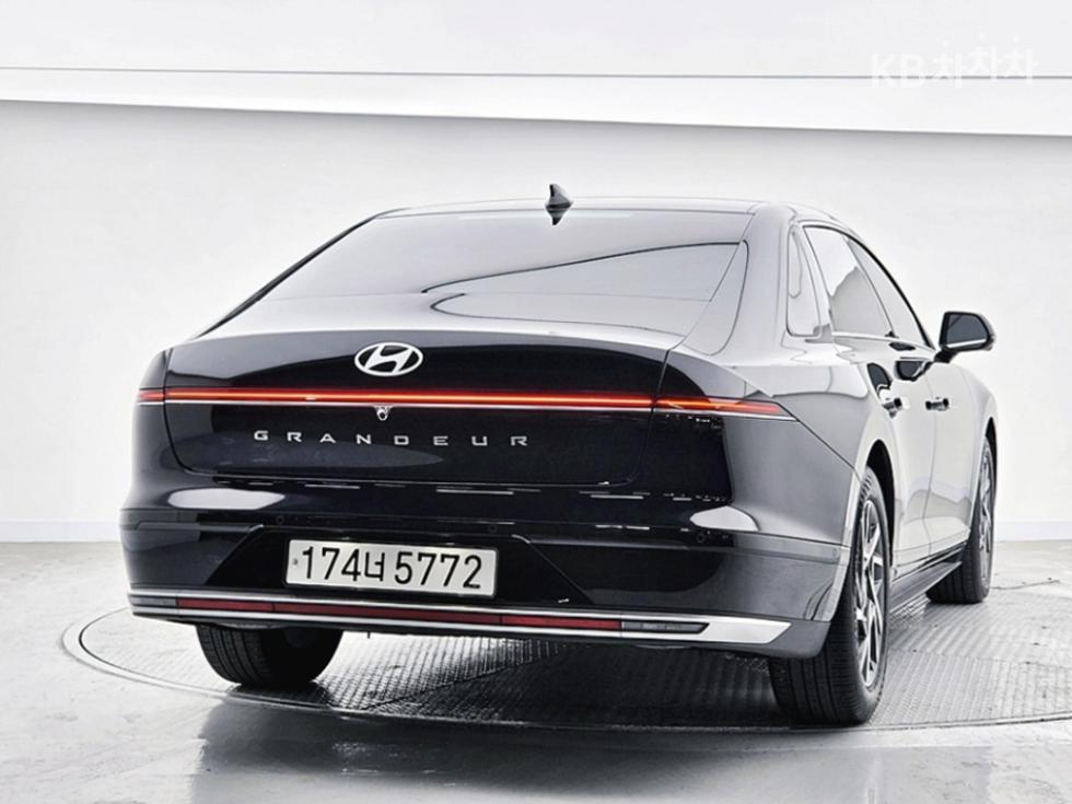 Hyundai Grandeur EXCLUSIVE — фото 2