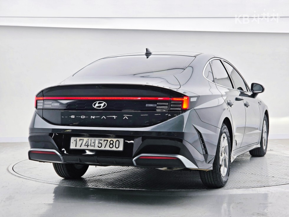 Hyundai Sonata Business 1 — фото 4