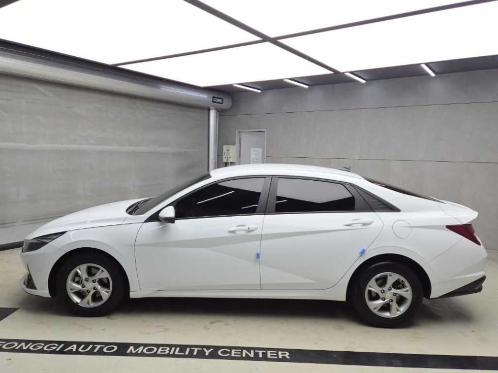 Hyundai Avante — фото 4