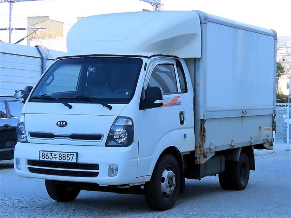 Kia Manual King Cab Prestige — фото 2