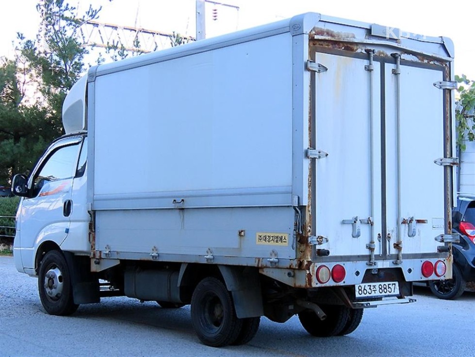 Kia Manual King Cab Prestige — фото 3