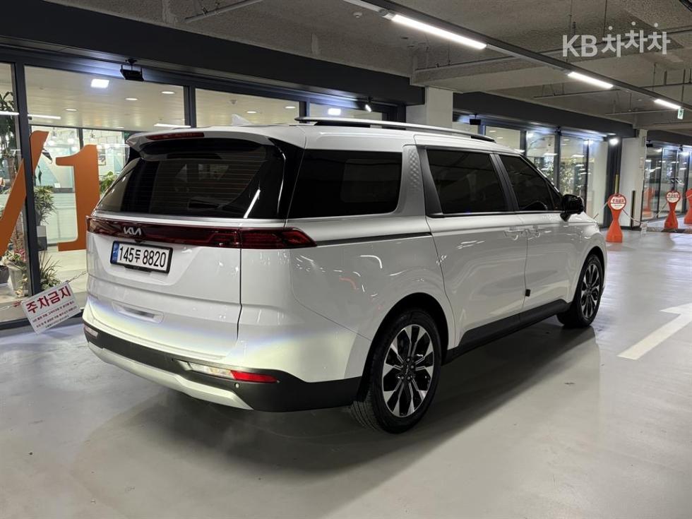 Kia Carnival PRESTIGE — фото 4