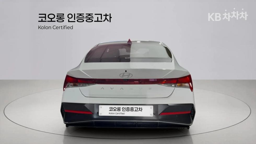 Hyundai Avante — фото 4