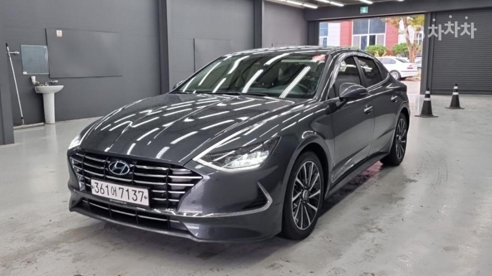 Hyundai Sonata Premium — фото 2