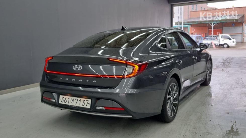 Hyundai Sonata Premium — фото 4