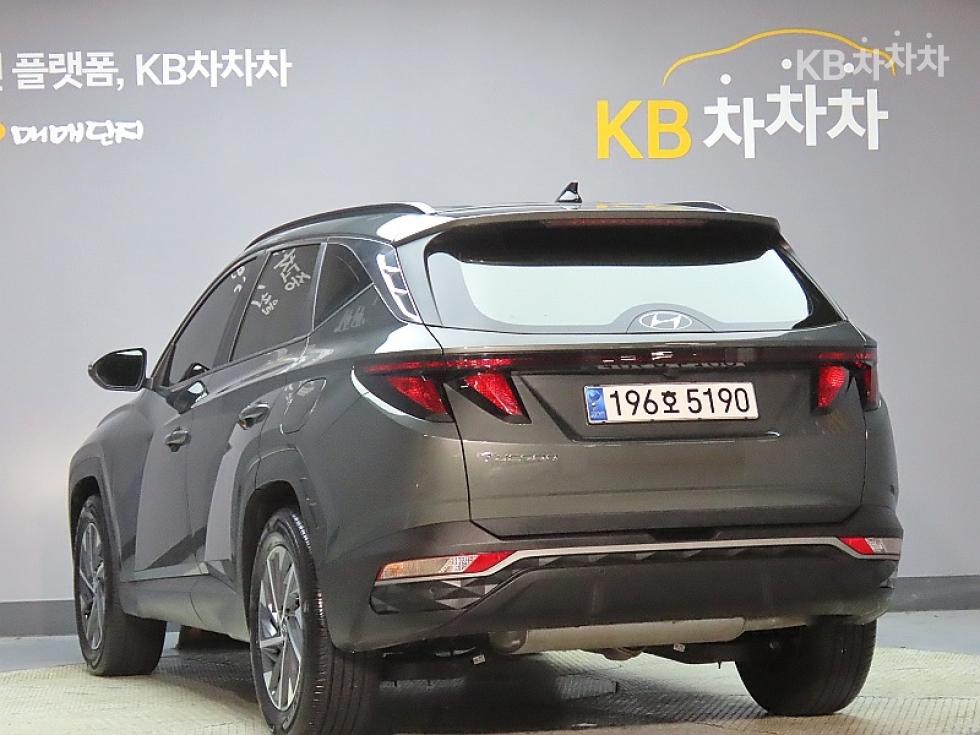 Hyundai Premium — фото 4