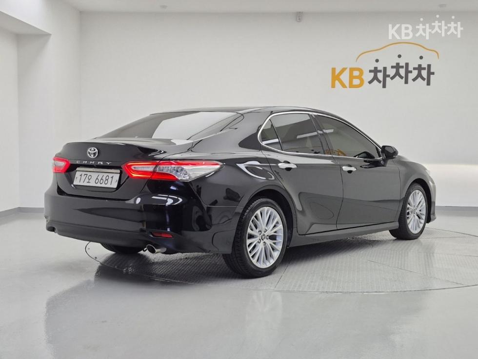 Toyota BASE MODEL — фото 4