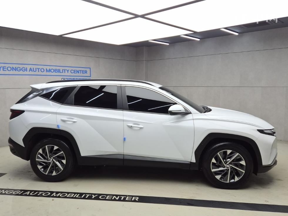 Hyundai Premium — фото 2