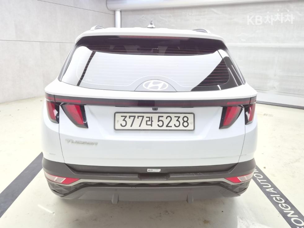 Hyundai Premium — фото 3