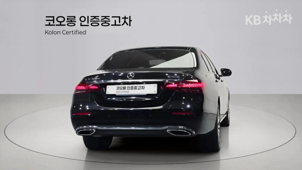 Mercedes-Benz E-Class Exclusive — фото 2