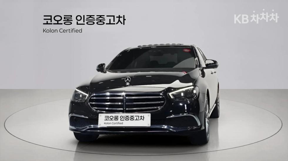 Mercedes-Benz E-Class Exclusive — фото 4