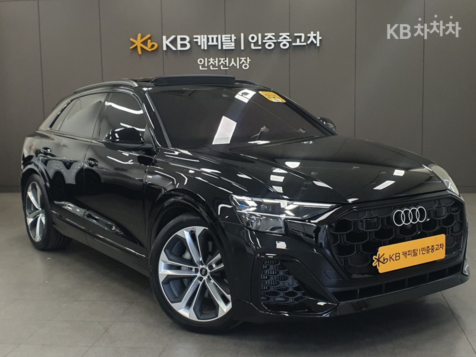 Audi Q8 Premium — фото 2