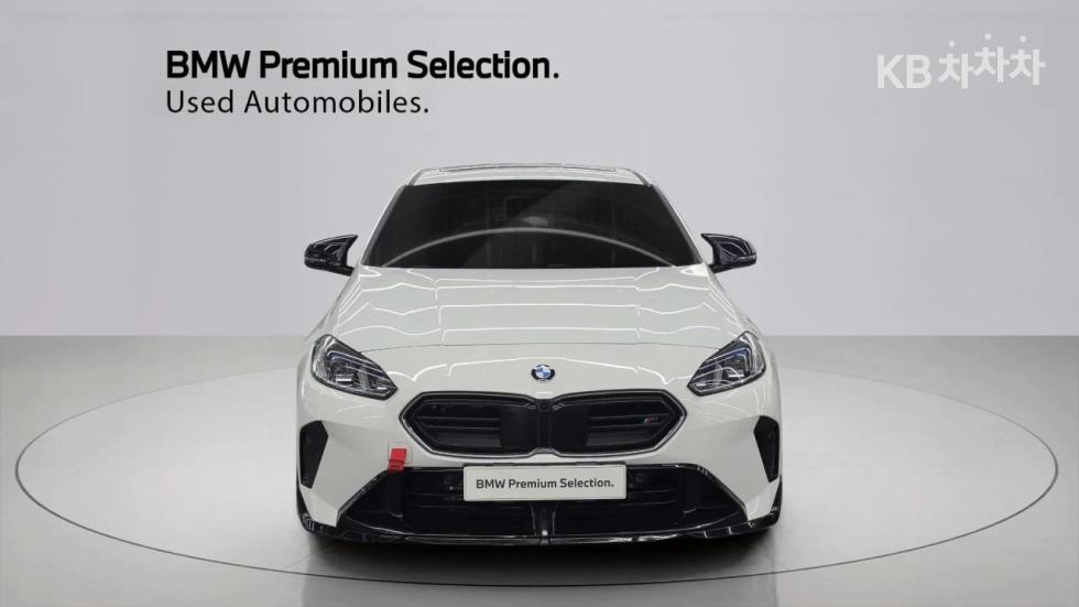 BMW 1 Series BASE MODEL — фото 3