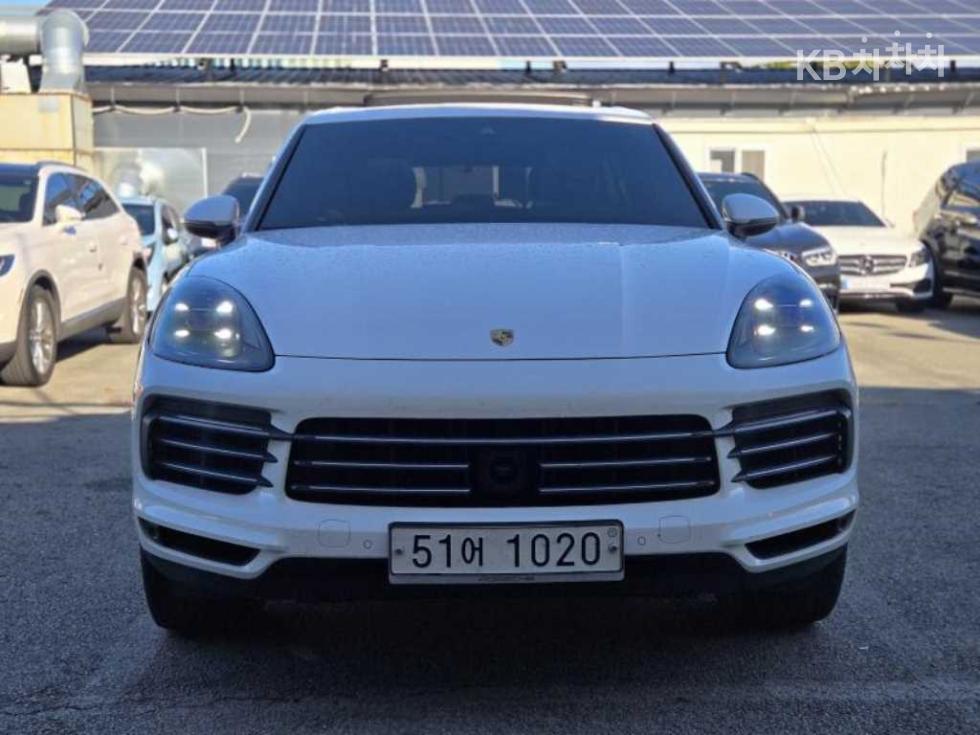 Porsche Cayenne BASE MODEL — фото 1