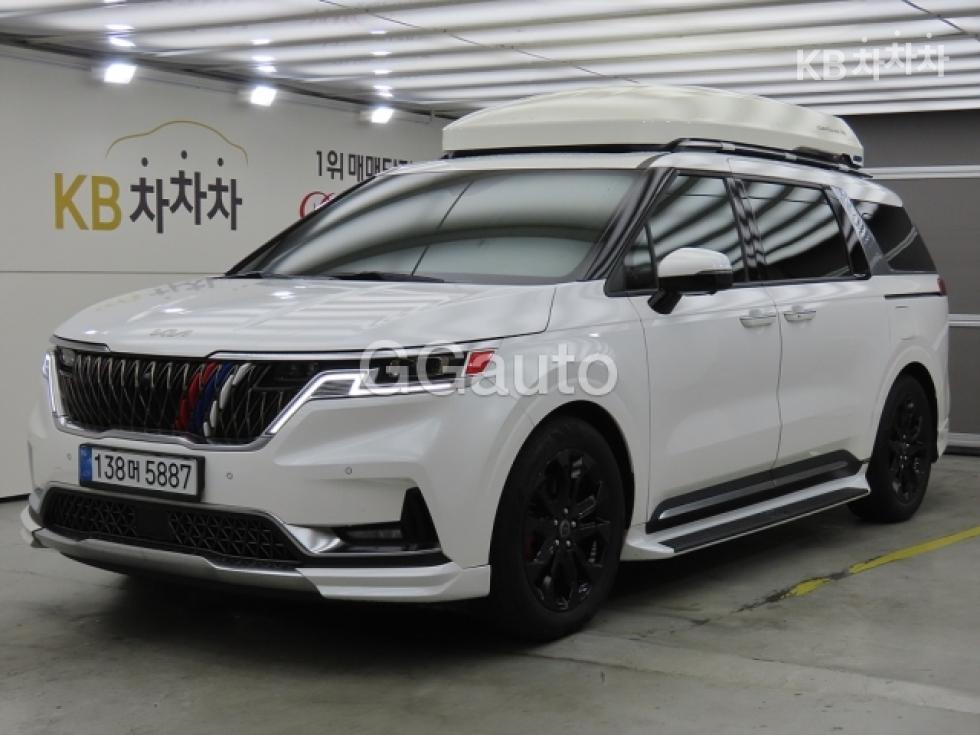 Kia Carnival SIGNATURE — фото 1