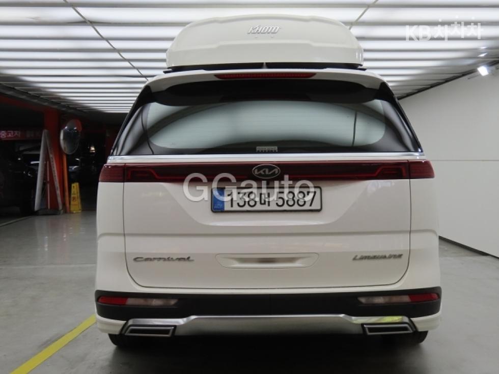 Kia Carnival SIGNATURE — фото 3