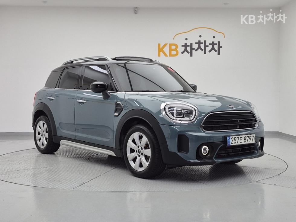 Mini Countryman BASE MODEL — фото 2