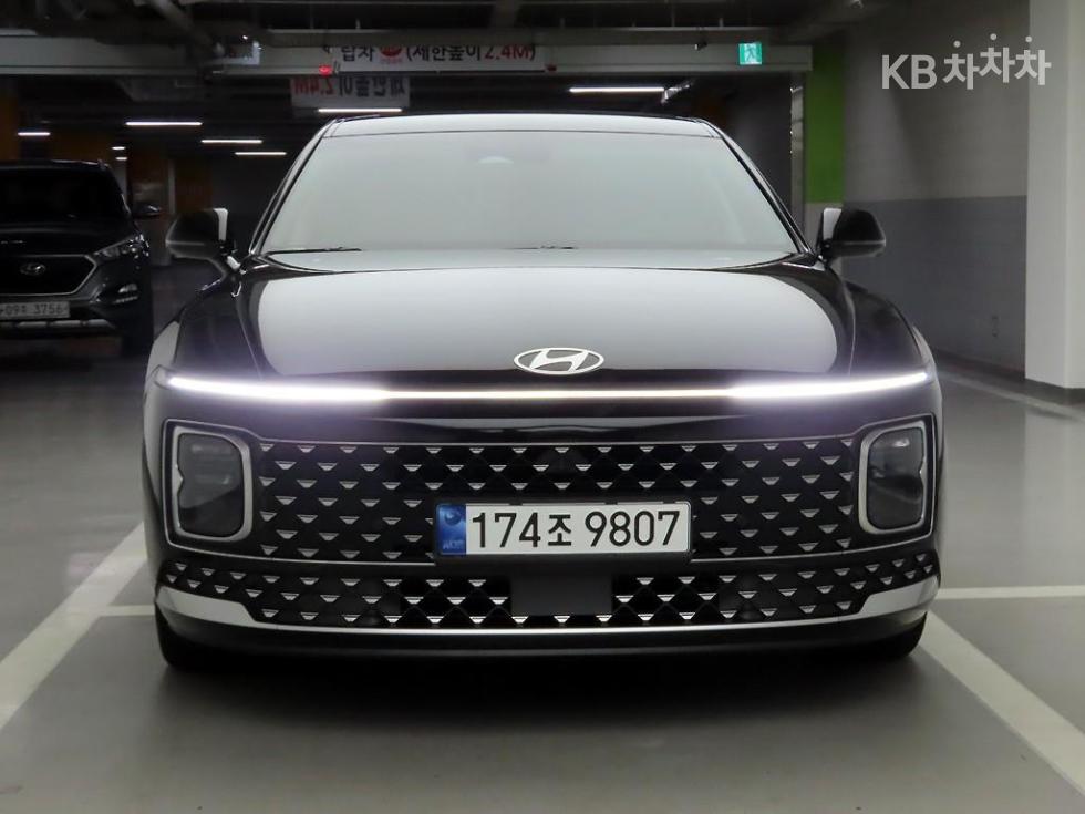 Hyundai Grandeur EXCLUSIVE — фото 1
