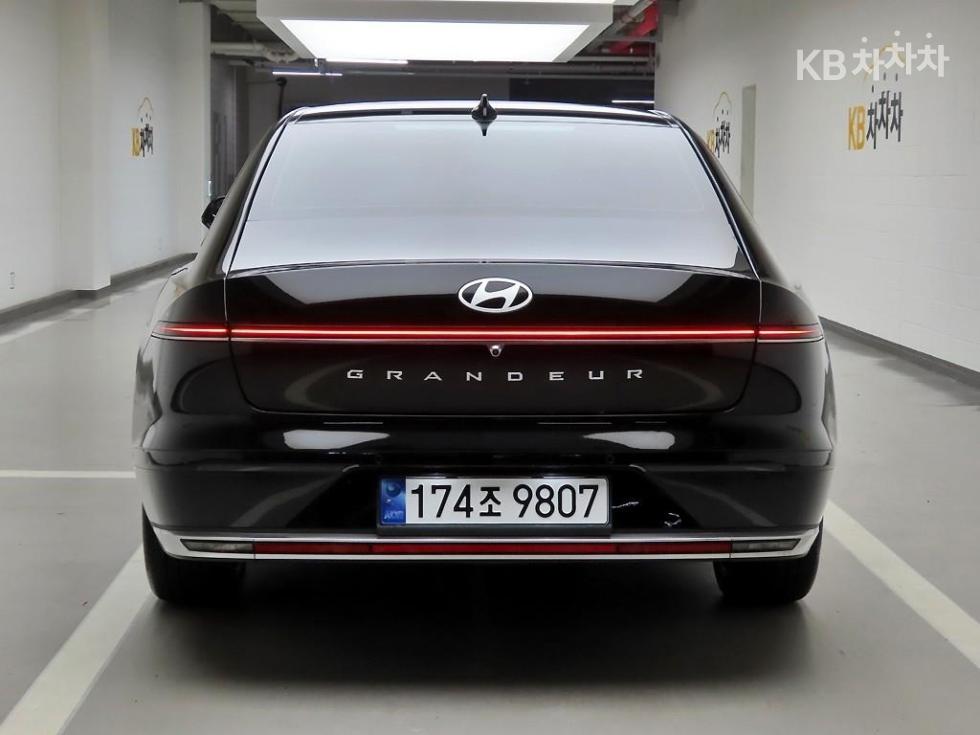 Hyundai Grandeur EXCLUSIVE — фото 3