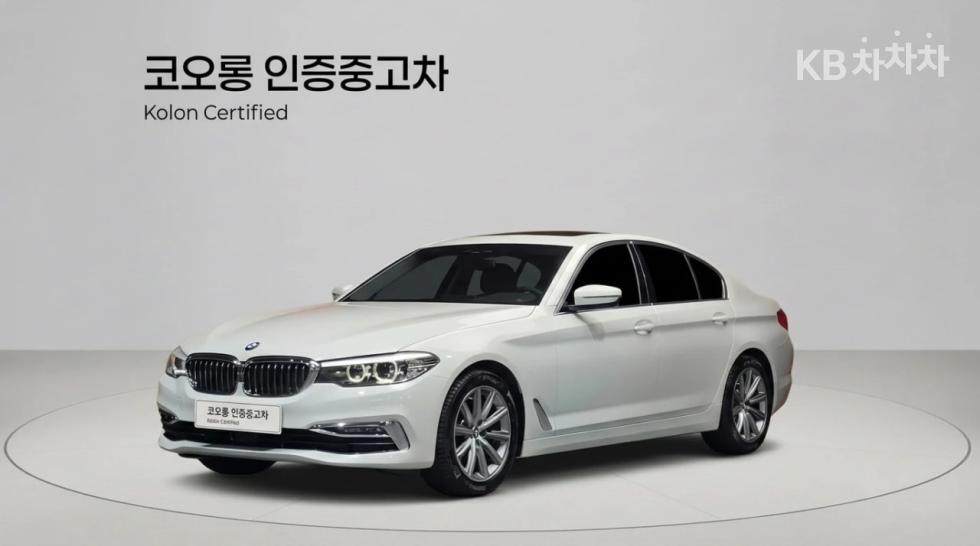 BMW 5 Series Luxury — фото 1