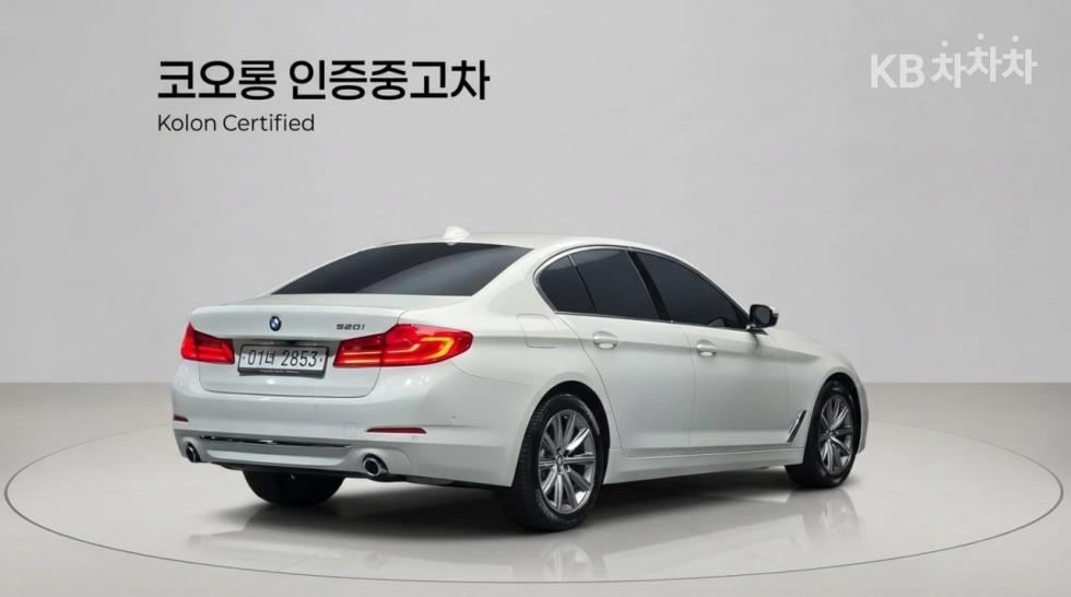 BMW 5 Series Luxury — фото 2