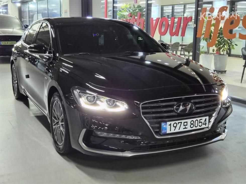Hyundai Grandeur Special — фото 1