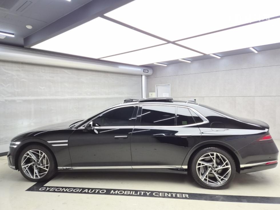 Genesis G90 BASE MODEL — фото 4