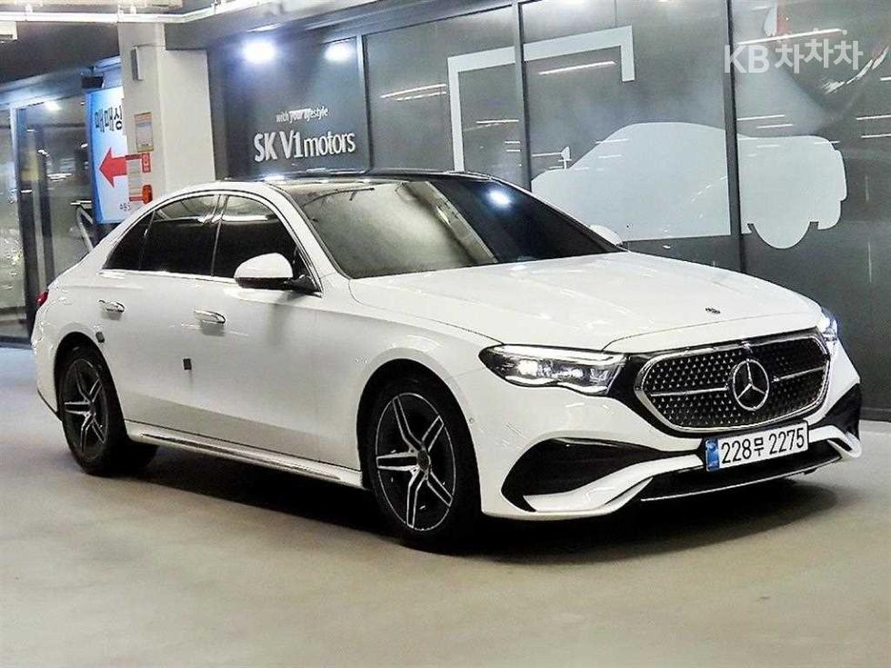Mercedes-Benz E-Class AMG Line — фото 1