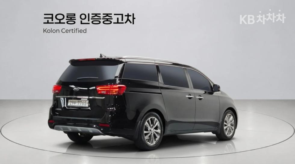 Kia Carnival Noblesse Special — фото 2