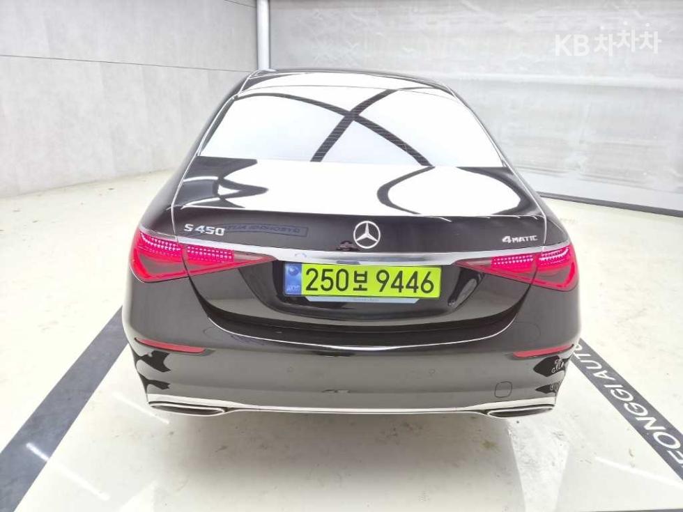 Mercedes-Benz S-Class BASE MODEL — фото 3