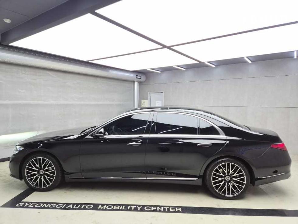 Mercedes-Benz S-Class BASE MODEL — фото 4