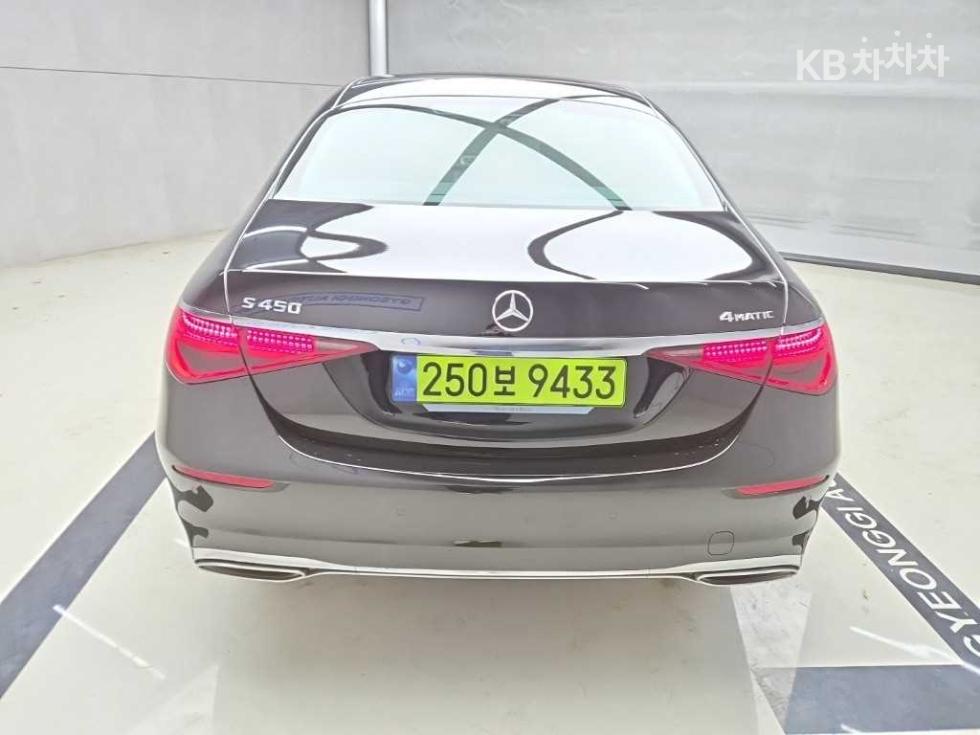 Mercedes-Benz S-Class BASE MODEL — фото 3