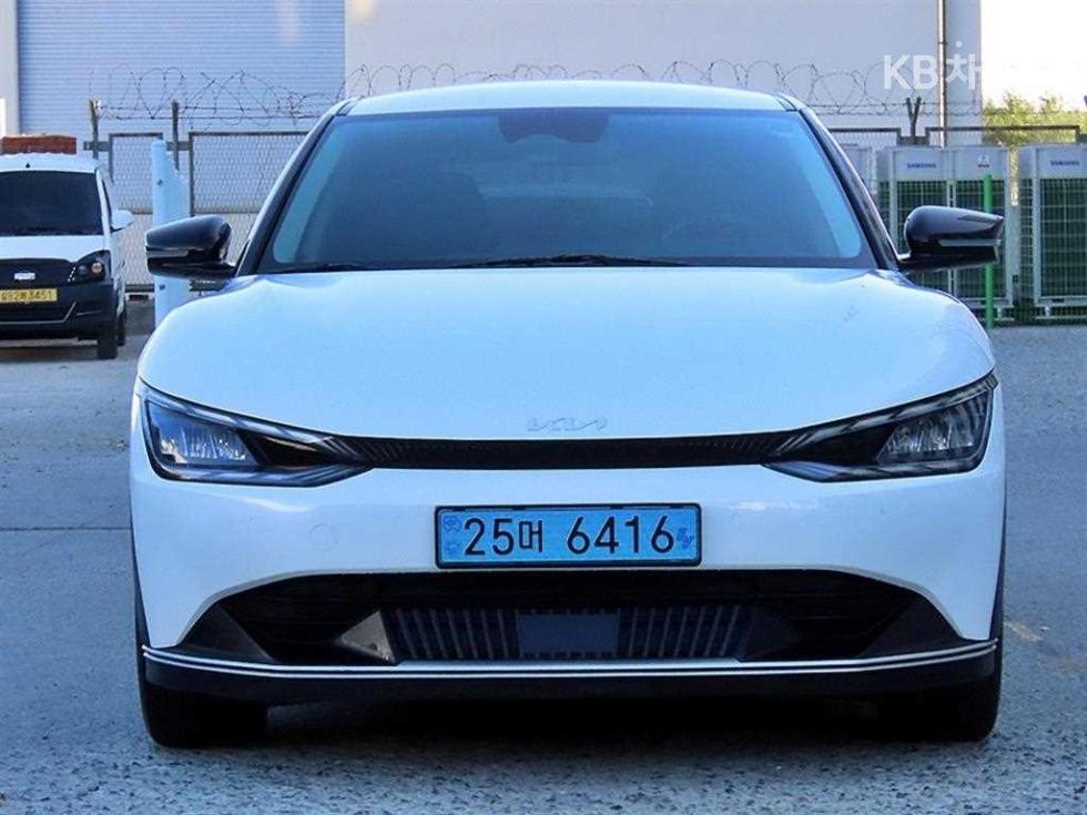 기아 EV6 2022년식 기아 EV6 롱 레인지 2WD 에어