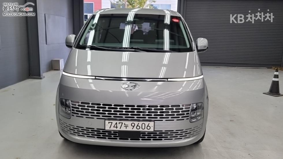 Hyundai Staria — фото 3