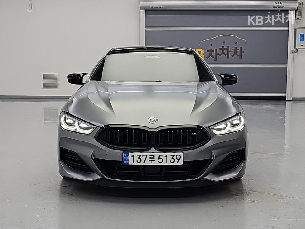 BMW 8 Series BASE MODEL — фото 2
