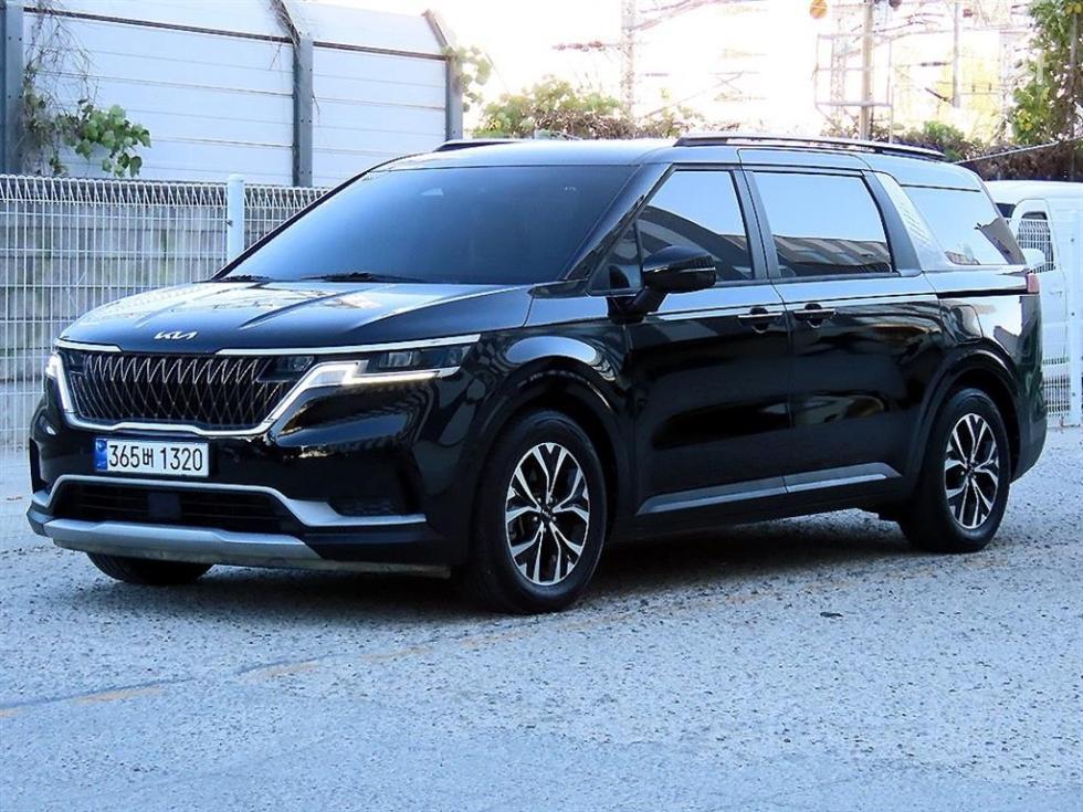 Kia Carnival PRESTIGE — фото 2