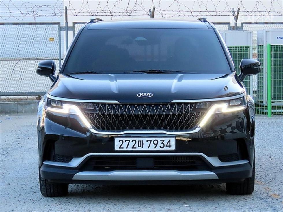 Kia Carnival PRESTIGE — фото 1