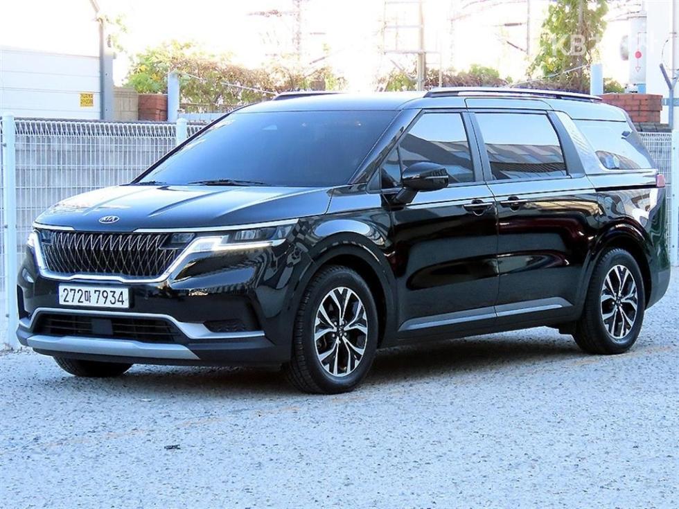 Kia Carnival PRESTIGE — фото 2