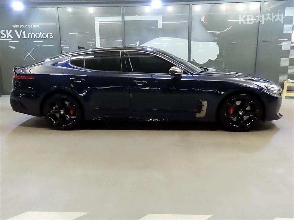 Kia Stinger Platinum — фото 3