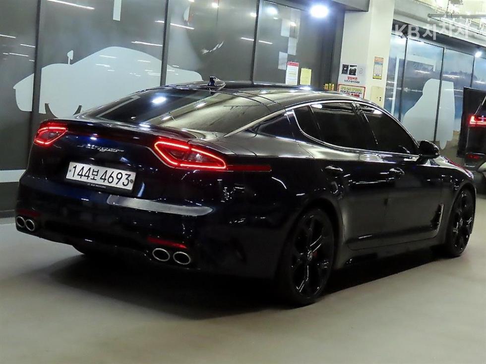 Kia Stinger Platinum — фото 4