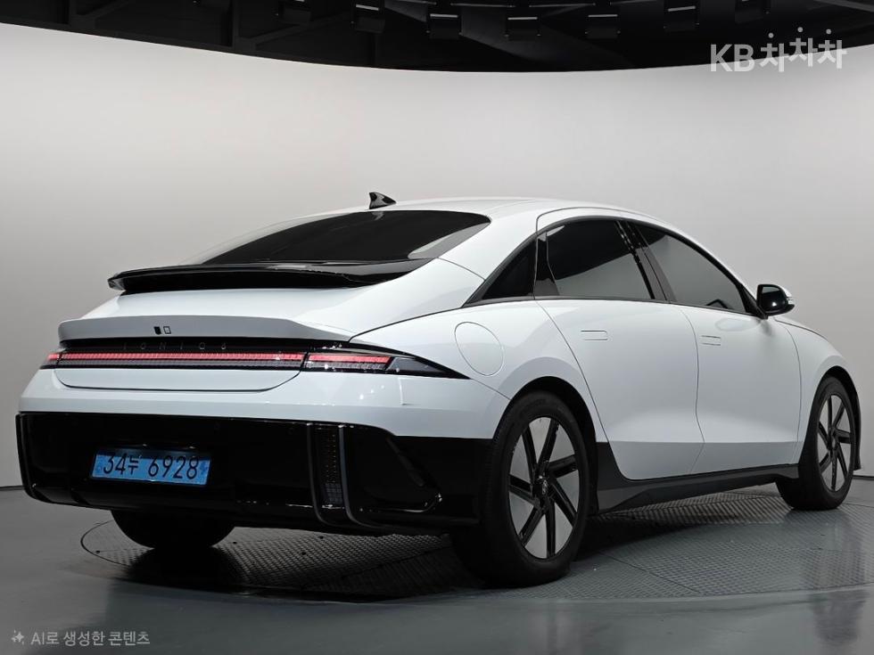 Hyundai IONIQ 6 E-Lite — фото 4