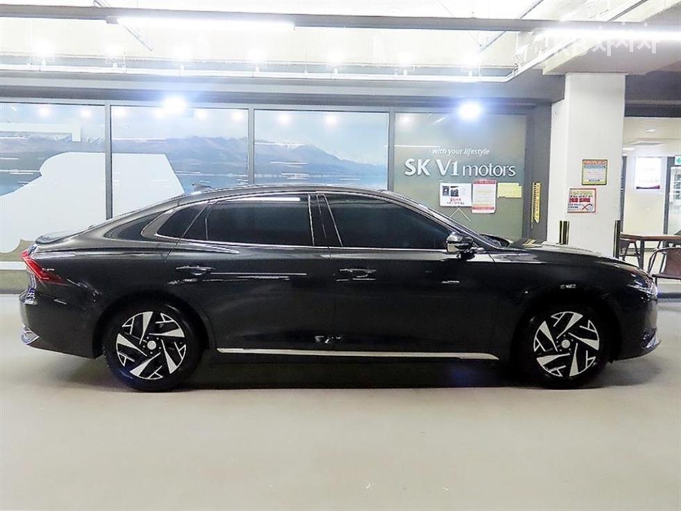 Hyundai Grandeur Premium Choice — фото 3