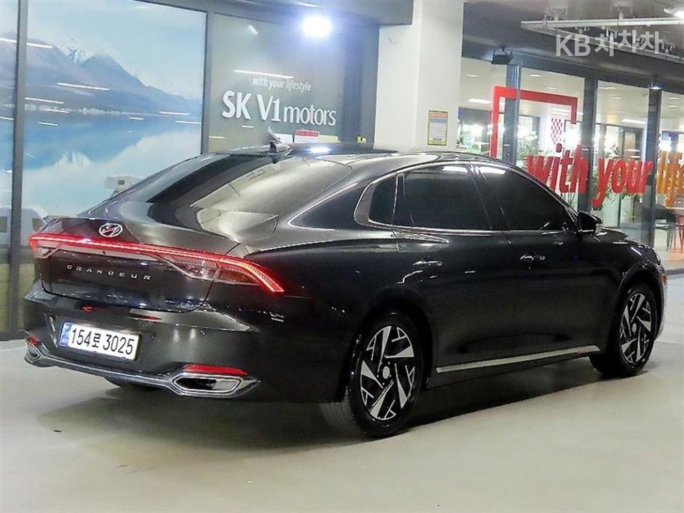 Hyundai Grandeur Premium Choice — фото 4