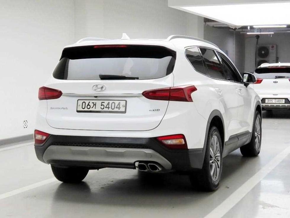 Hyundai Santa Fe EXCLUSIVE — фото 4