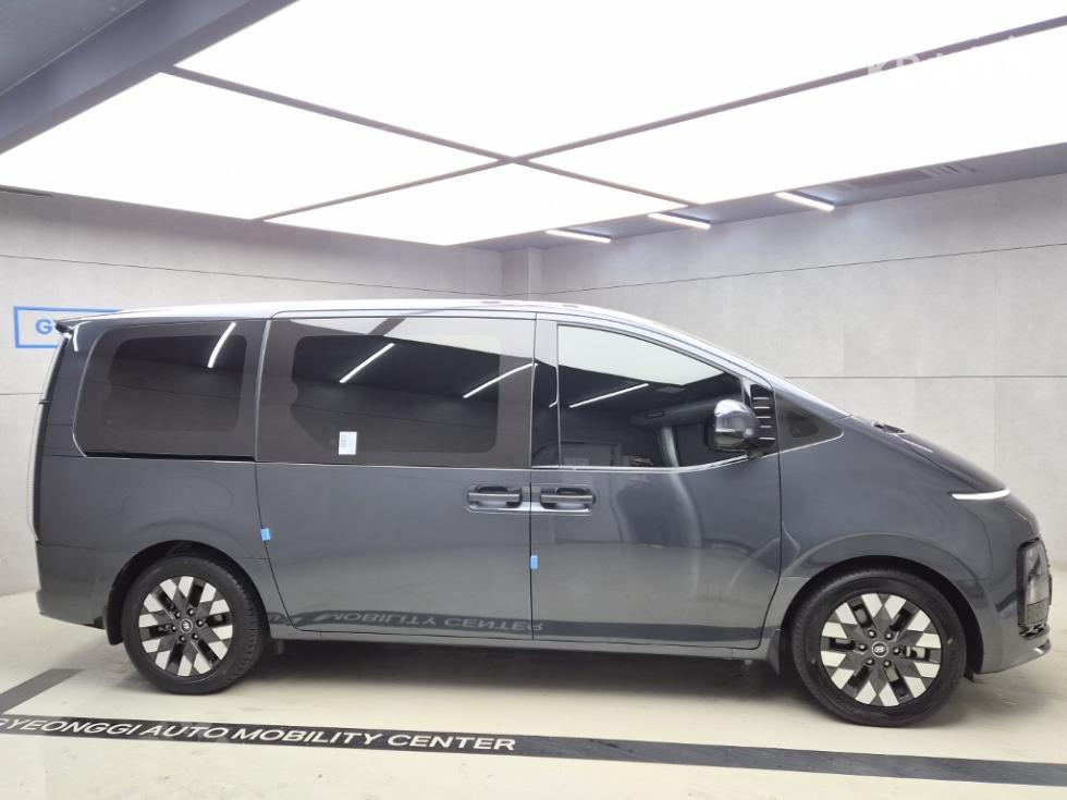 Hyundai Staria PRESTIGE — фото 2
