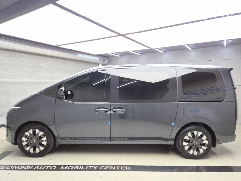 Hyundai Staria PRESTIGE — фото 4