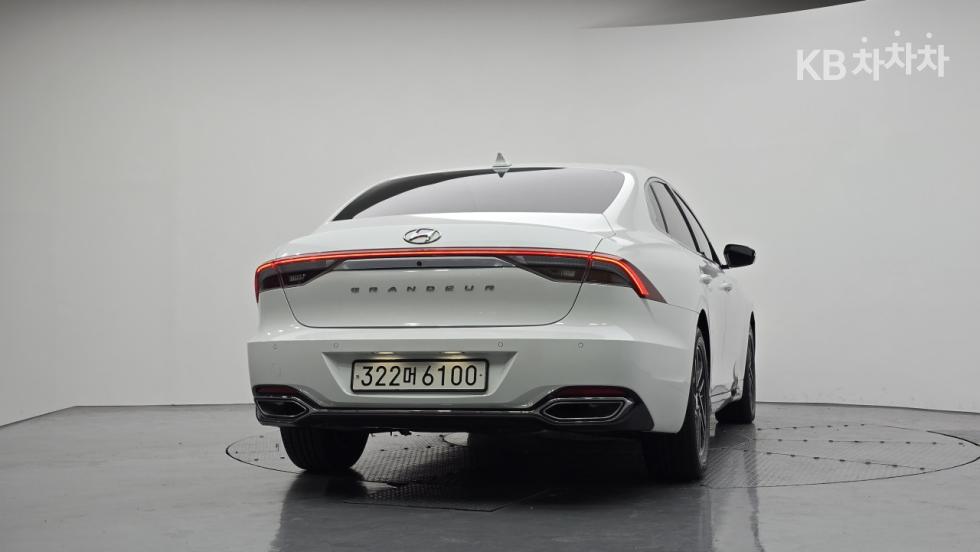 Hyundai Grandeur Premium — фото 4