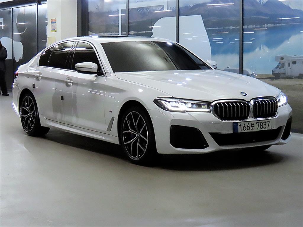 BMW 5 M Sport — фото 1
