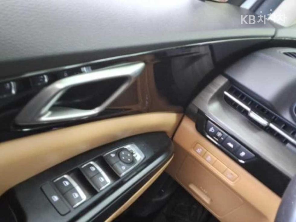 Kia Carnival PRESTIGE — фото 2